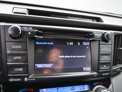 Used 2017 Toyota RAV4 SE AWD/4WD image 19