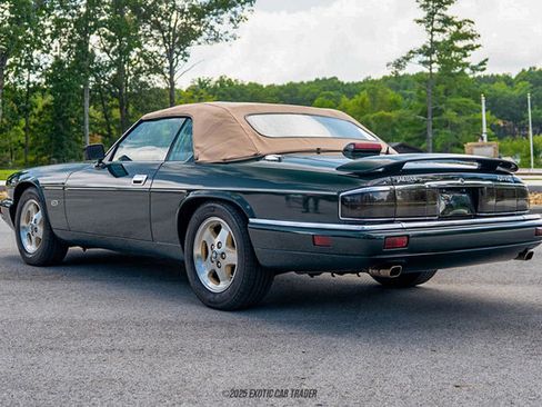 Used 1994 Jaguar XJS V12 Convertible image 16