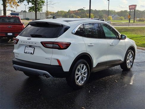 Certified 2023 Ford Escape Active w/ Tech Pack #2 image 3