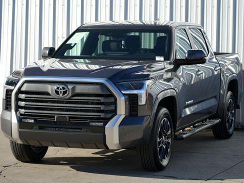 Used 2025 Toyota Tundra Limited image 49