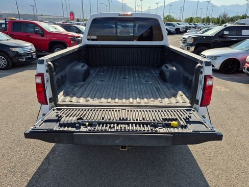 Used 2015 Ford F250 Lariat w/ Lariat Ultimate Package AWD/4WD image 29