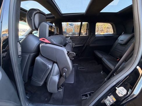 Used 2014 Mercedes-Benz GL 63 AMG 4MATIC image 34