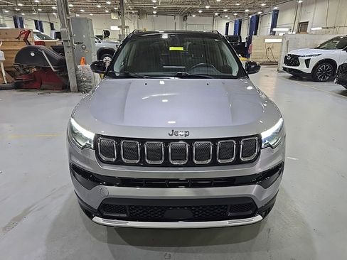 Used 2022 Jeep Compass Limited w/ Elite Group AWD/4WD image 2