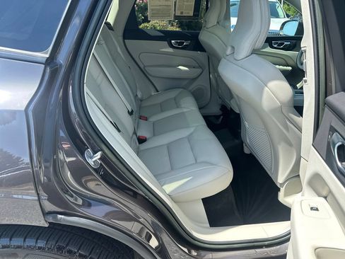 Used 2023 Volvo XC60 T8 Core AWD/4WD image 13
