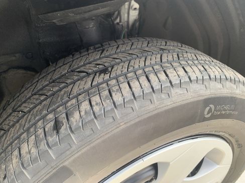 Used 2025 Toyota RAV4 LE FWD image 41