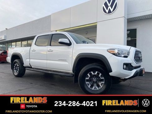 Used 2019 Toyota Tacoma TRD Sport image 1