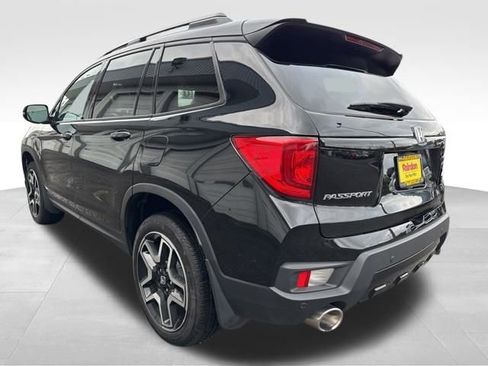 Used 2023 Honda Passport Elite image 6