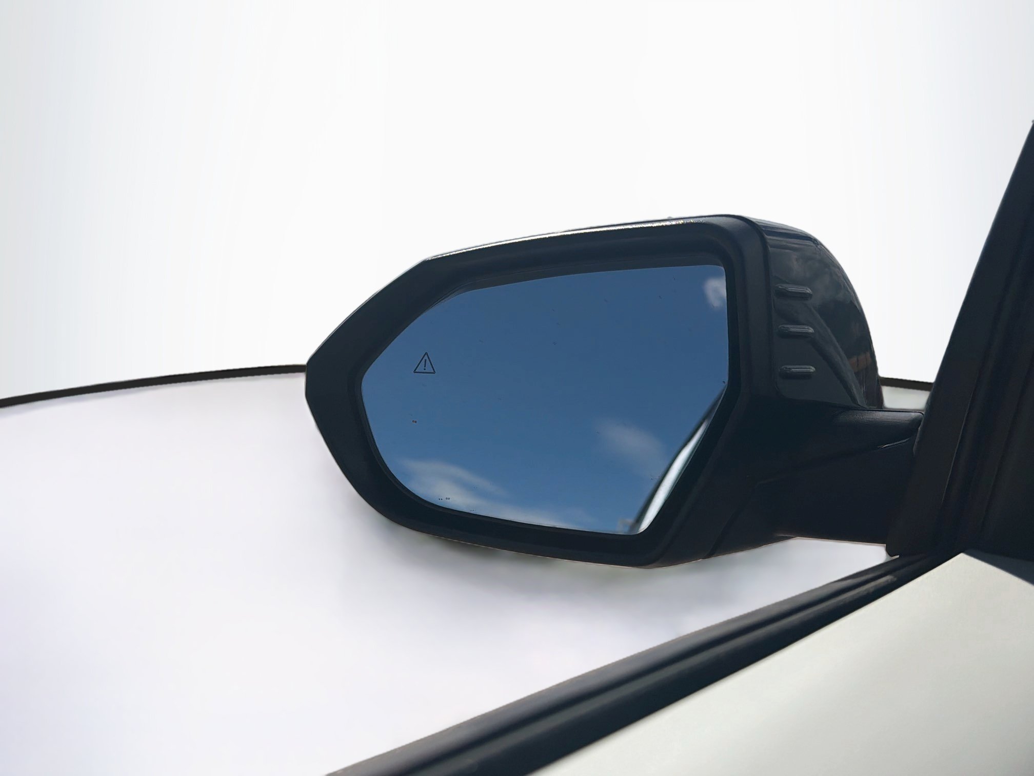 Used 2025 Hyundai Kona SEL AWD/4WD image 16