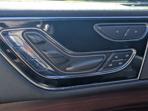 Used 2023 Lincoln Navigator Reserve AWD/4WD image 14