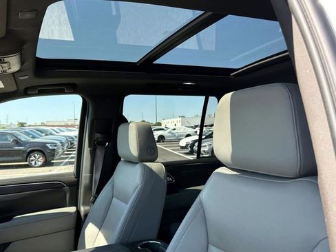 Used 2023 Chevrolet Tahoe LT AWD/4WD image 24