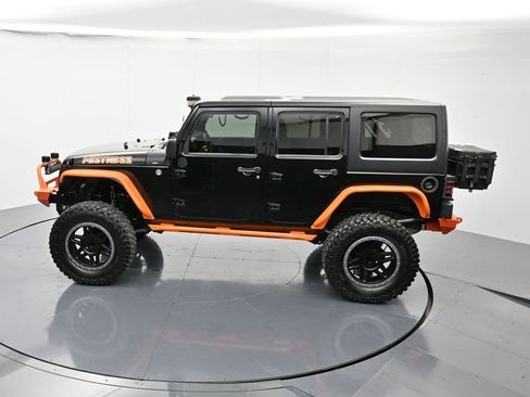 Used 2015 Jeep Wrangler Unlimited Sport w/ Connectivity Group image 38