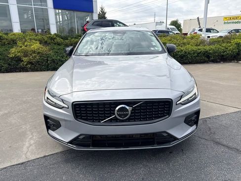 Certified 2023 Volvo S60 B5 Plus w/ Climate Package AWD/4WD image 4