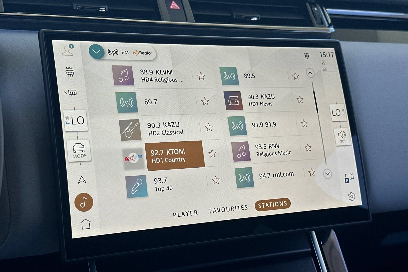 New 2026 Land Rover Range Rover Velar Dynamic SE AWD/4WD image 18