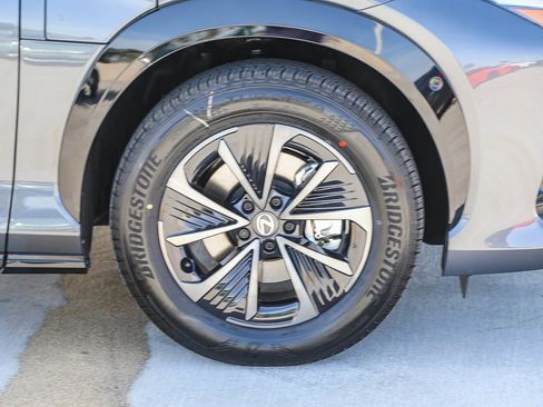 New 2026 Lexus RZ 450e AWD image 10