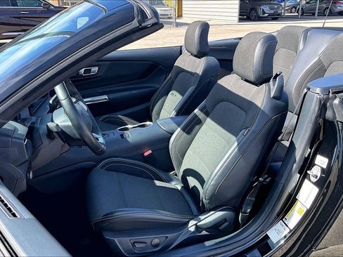 Used 2024 Ford Mustang Convertible RWD image 36