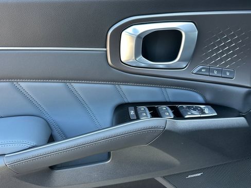 New 2025 Kia Sorento SX Prestige image 7