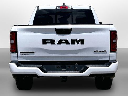 Used 2025 RAM 1500 Big Horn AWD/4WD image 4