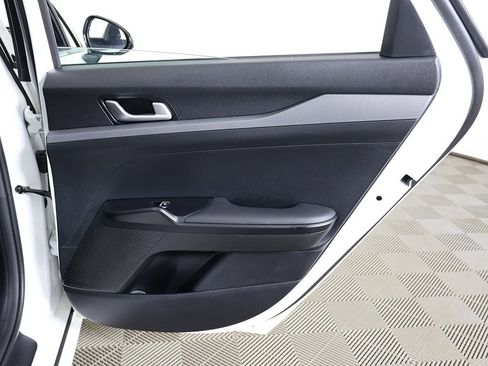 Used 2025 Kia K5 LXS image 23