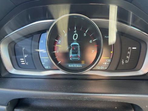 Used 2014 Volvo XC70 T6 image 27