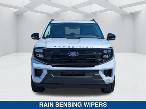 New 2026 Ford Expedition Active RWD image 10