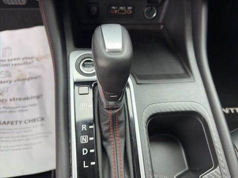 Used 2025 Nissan Sentra SR w/ SR Premium Package image 16