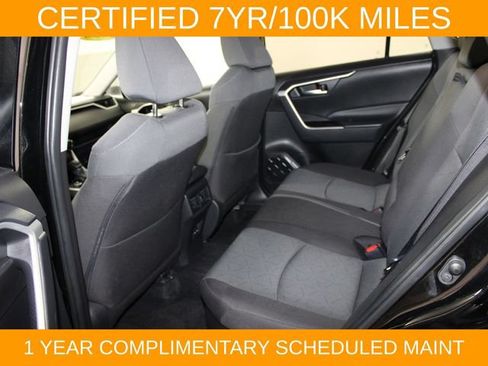 Used 2025 Toyota RAV4 XLE AWD/4WD image 15