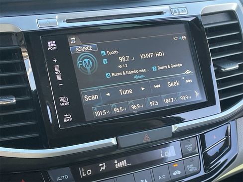 Used 2017 Honda Accord EX-L image 24