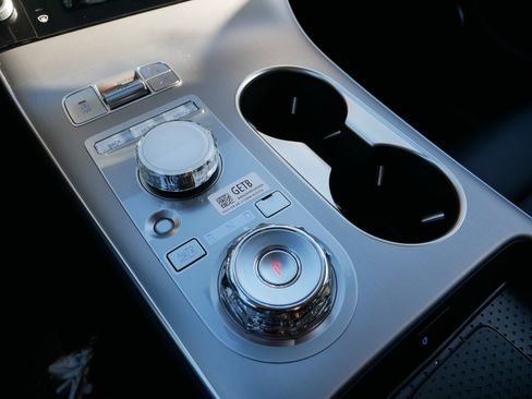 New 2026 Genesis GV70 2.5T Advanced image 25