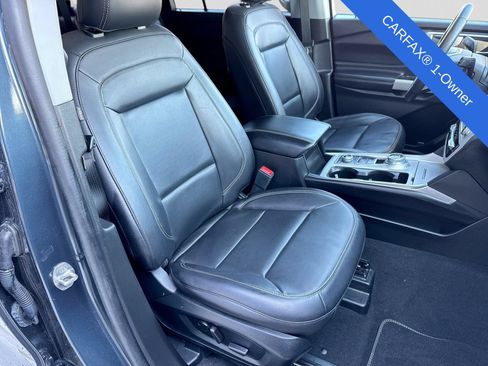 Used 2023 Ford Explorer XLT w/ Equipment Group 202A AWD/4WD image 24