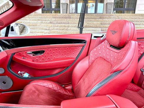 Used 2022 Bentley Continental GT Speed image 13