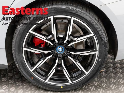 Used 2023 BMW i4 eDrive40 w/ M Sport Package image 33