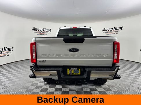 Used 2024 Ford F250 XLT w/ FX4 Off-Road Package image 7