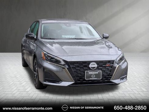 New 2025 Nissan Altima 2.5 SR w/ SR Premium Package image 1