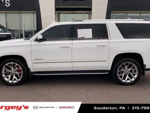 Used 2020 GMC Yukon XL Denali w/ Enhanced Security Package AWD/4WD image 6