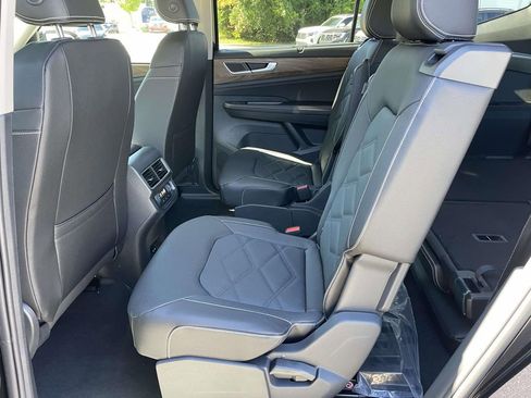 New 2026 Volkswagen Atlas SE FWD image 15