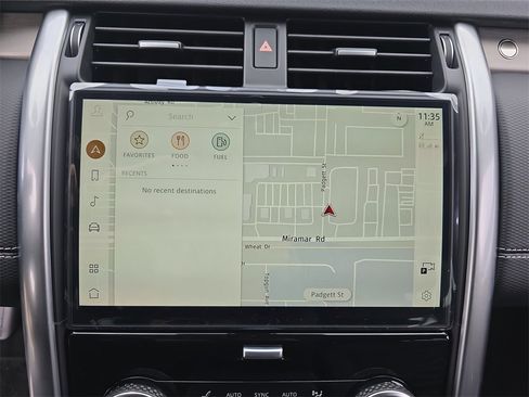 New 2026 Land Rover Discovery Limited Edition image 24