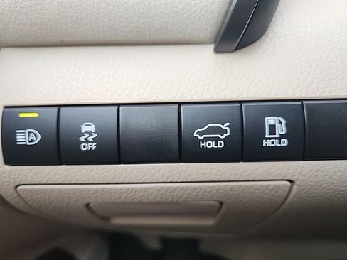 Used 2023 Toyota Camry XLE image 16