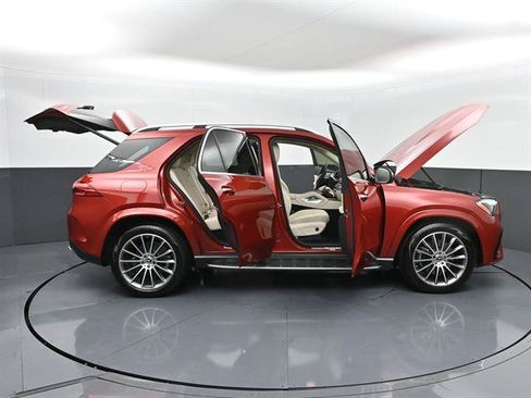 Used 2025 Mercedes-Benz GLE 350 4MATIC image 50