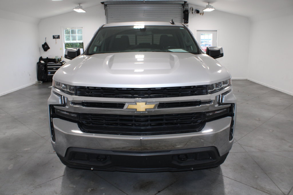 Used 2020 Chevrolet Silverado 1500 LT w/ Texas Edition AWD/4WD image 3