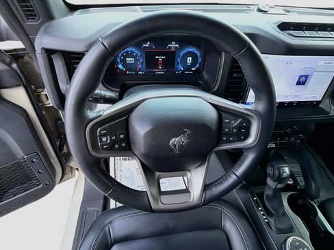 Used 2025 Ford Bronco Badlands AWD/4WD image 38