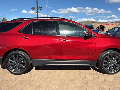 Used 2024 Chevrolet Equinox RS AWD/4WD image 2