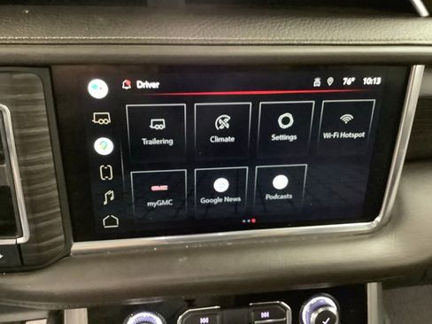 Used 2022 GMC Yukon XL Denali w/ Denali Premium Package AWD/4WD image 18