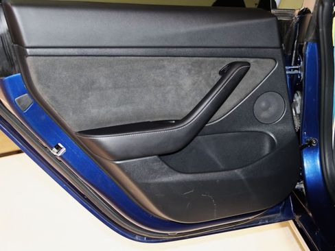 Used 2021 Tesla Model 3 Standard Range Plus RWD image 34