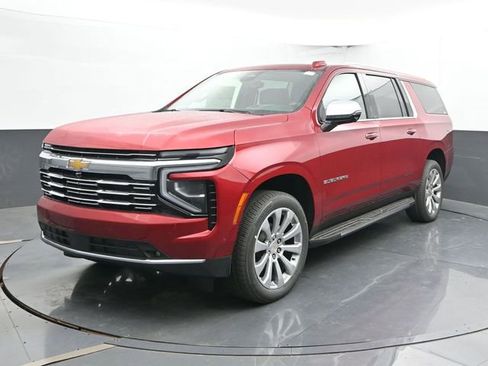 New 2026 Chevrolet Suburban Premier AWD/4WD image 6