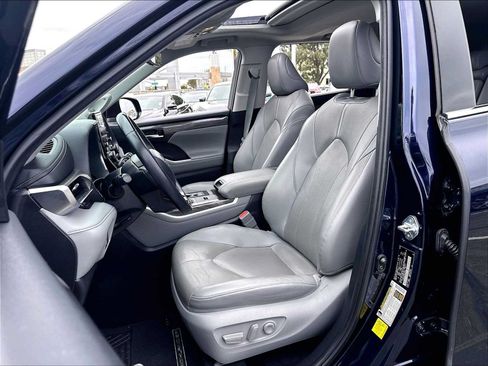 Used 2021 Toyota Highlander Limited AWD/4WD image 27