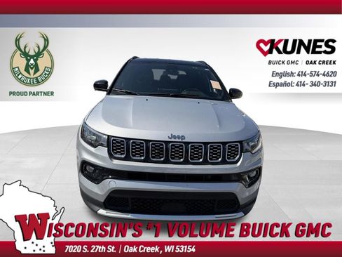 Used 2025 Jeep Compass Limited image 1