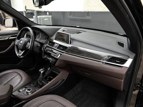 Used 2017 BMW X1 xDrive28i w/ Premium Package AWD/4WD image 14