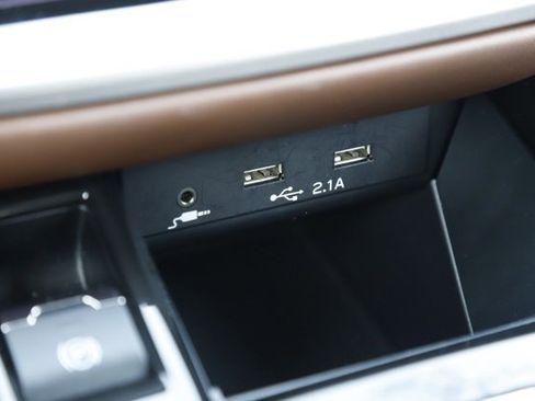 Used 2020 Subaru Outback Touring XT image 30