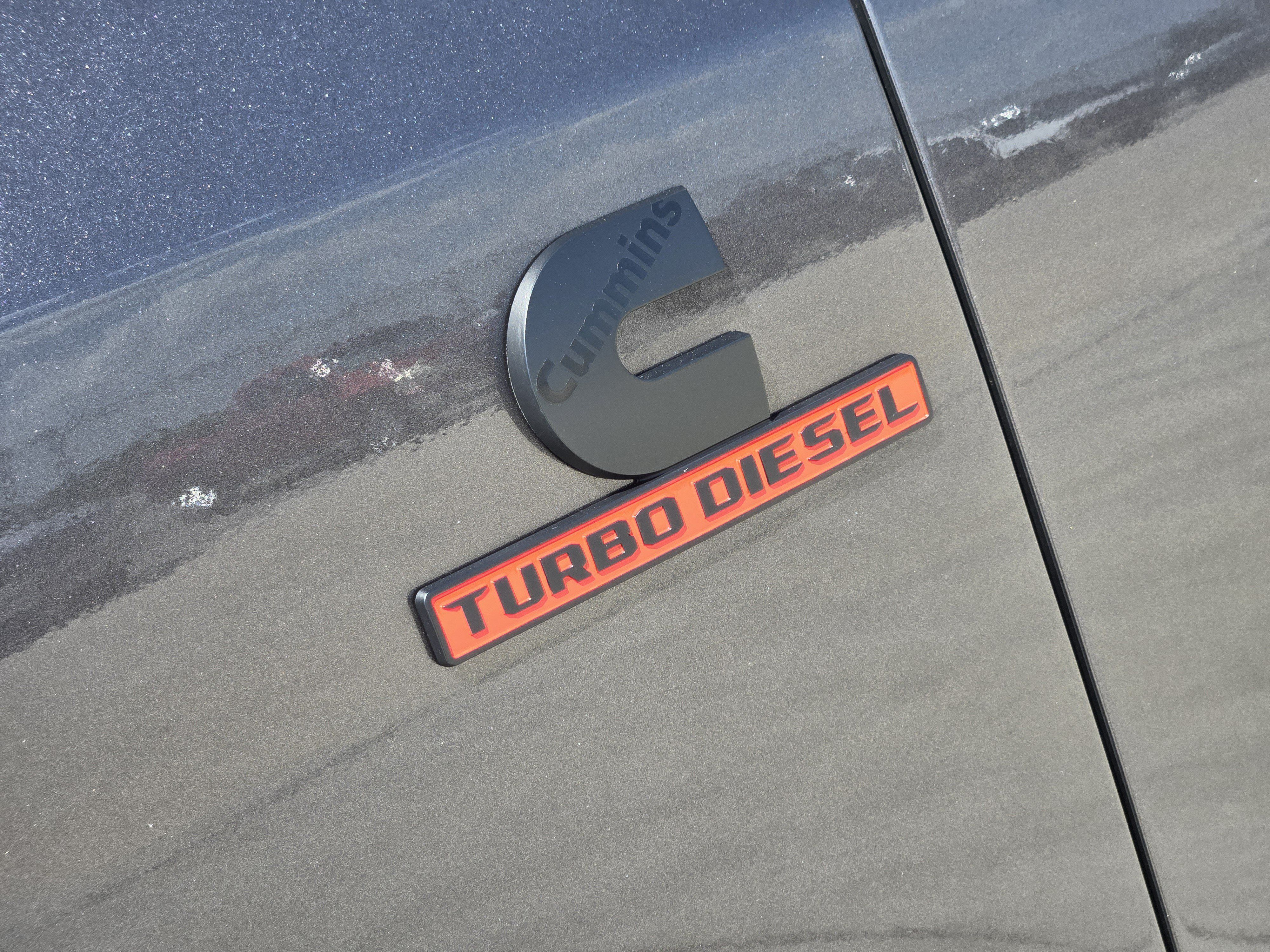 New 2026 RAM 2500 Laramie w/ Night Edition AWD/4WD image 9
