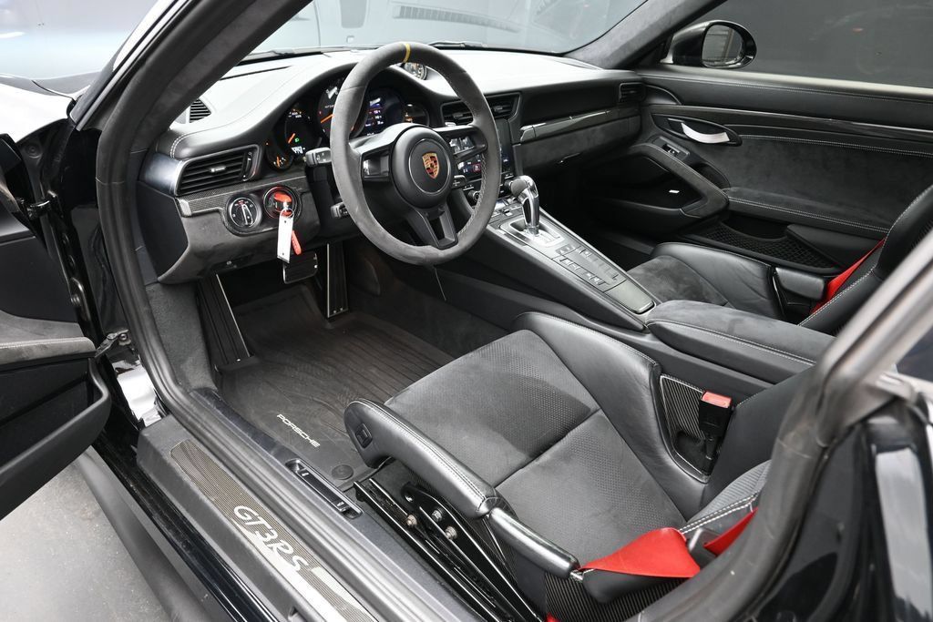 Certified 2019 Porsche 911 GT3 RS RWD image 4